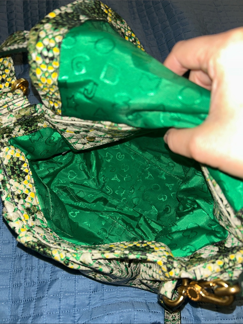 Marc Jacobs Lil Ukita Green Snake-Print Crossbody Bag - Picture 6 of 7